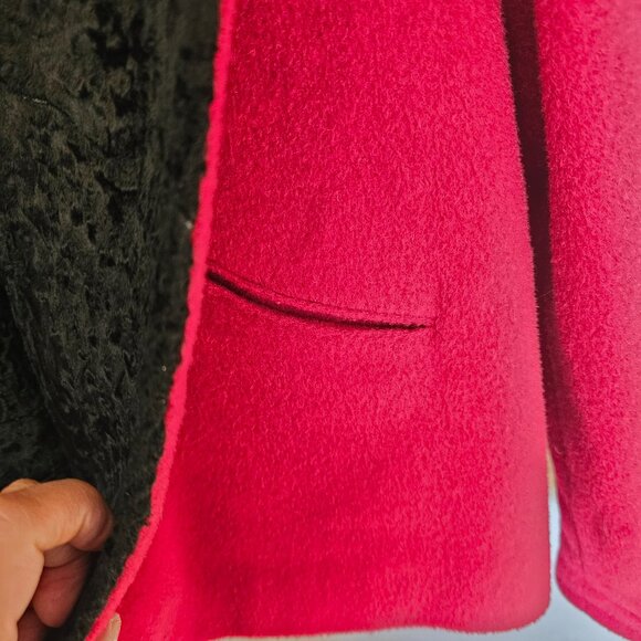Vintage 50's/60's Red Worubo Woolen coat with genuine Persian Lamb lining/collar - Picture 11 of 15